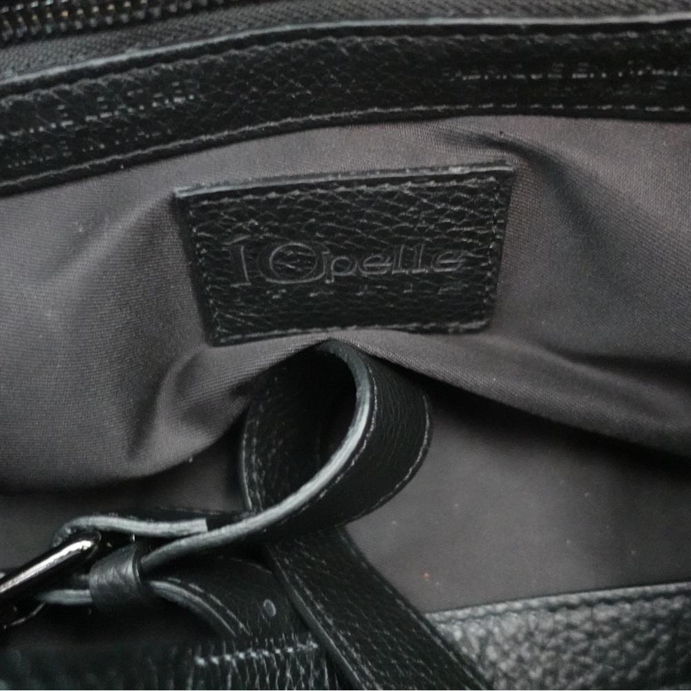 IO PELLE Black Leather Skull-Embossed crossbody bag - Picture 5 of 5